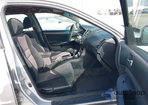 2005 Honda Accord 2.4 Dx z USA, uszkodzony, nr VIN 1HGCM56155A058929